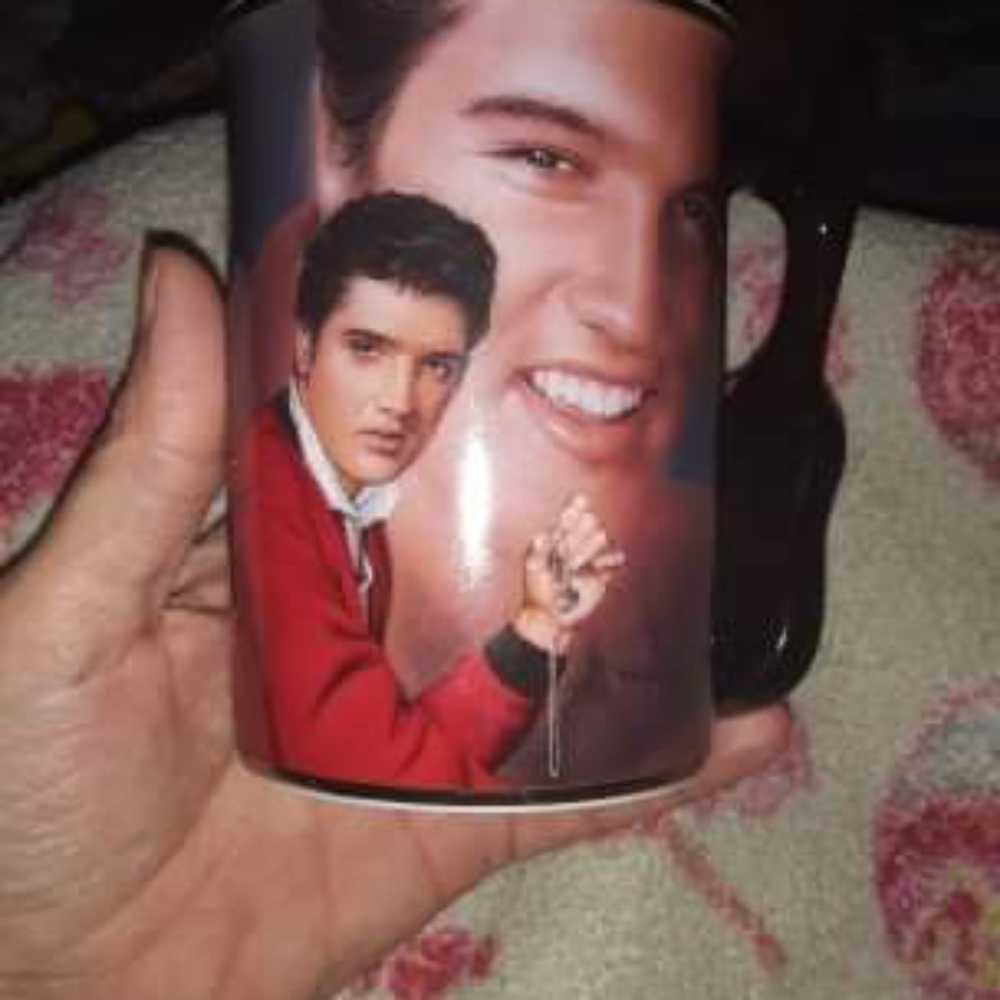 Elvis Cups
